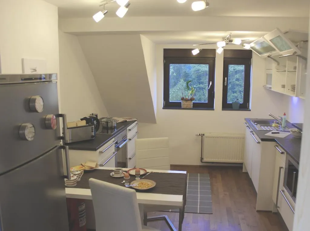 Apartment Konigsforst Colonia 0*,